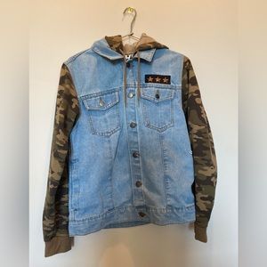 Vintage Jean Jacket With Camo sleeves and American Flag Picture